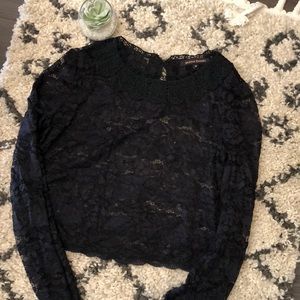 Lace black top